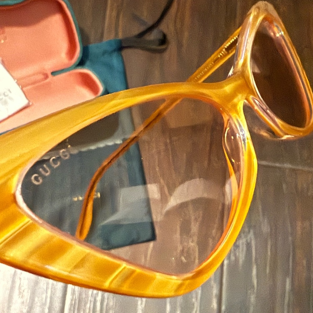 😎 New! Gucci Yellow Cat Eye Sunglasses - Picture 12 of 13
